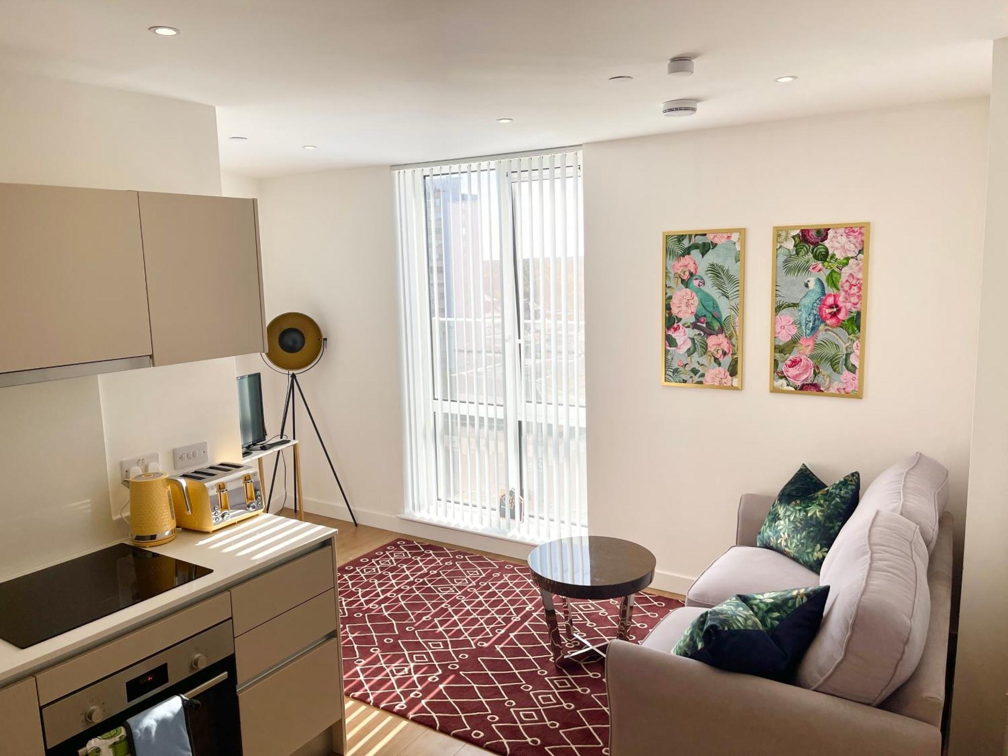 Urban Gateway Spacious Apartment With Free Parking Bracknell Exterior foto